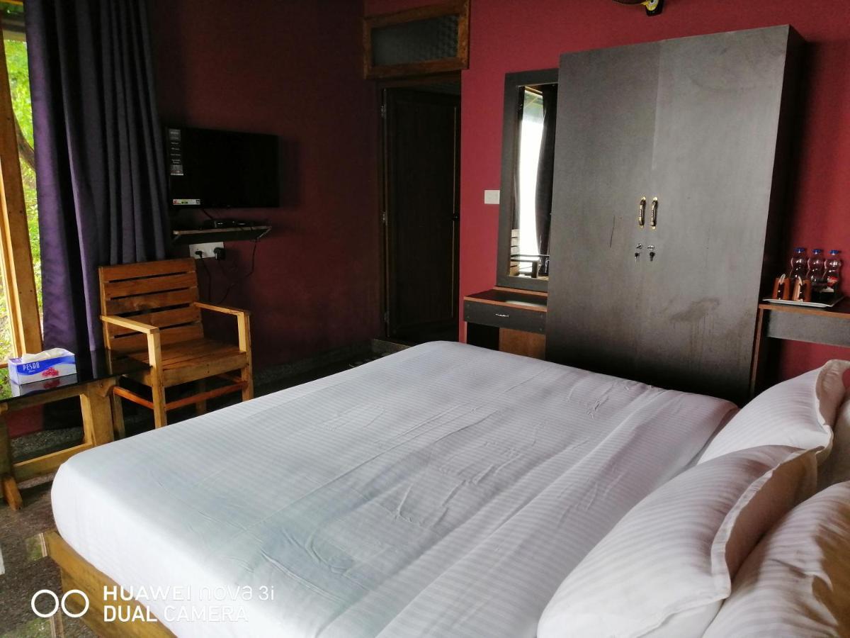 Stone Hills Hotel Kannúr Kültér fotó