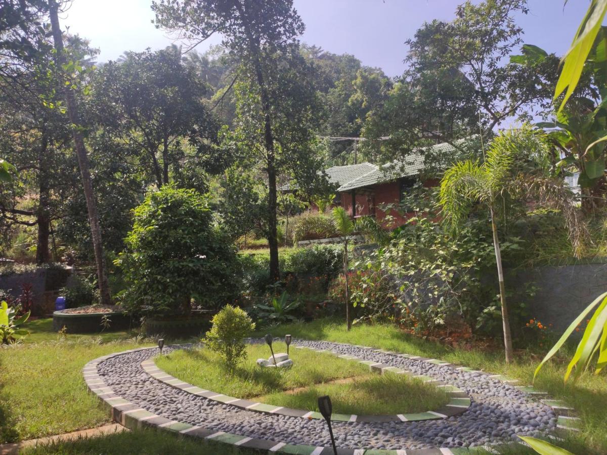 Stone Hills Hotel Kannúr Kültér fotó